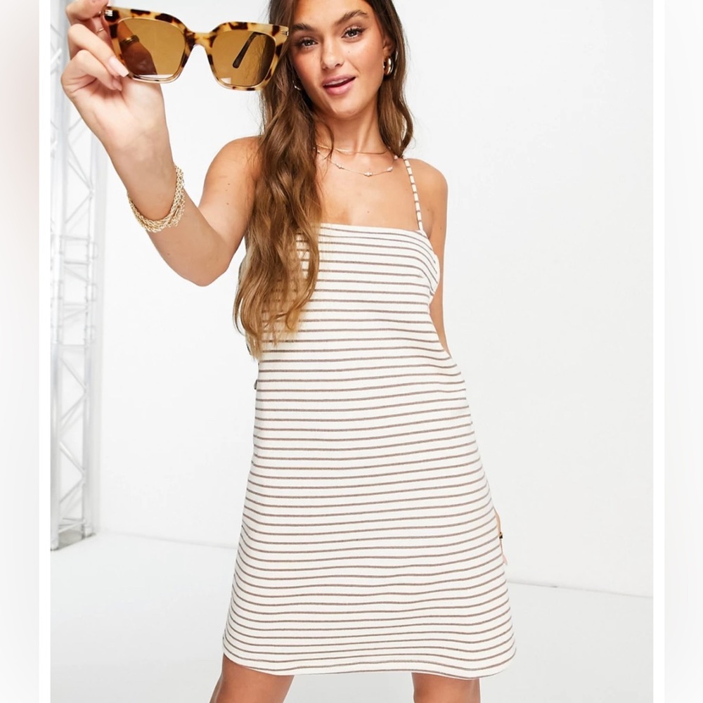ASOS Design Mini Sundress with Cut Out Detail. Size 4